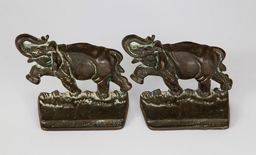 PAIR OF PETITE BRASS ELEPHANT
