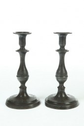 PAIR OF PEWTER CANDLESTICKS.