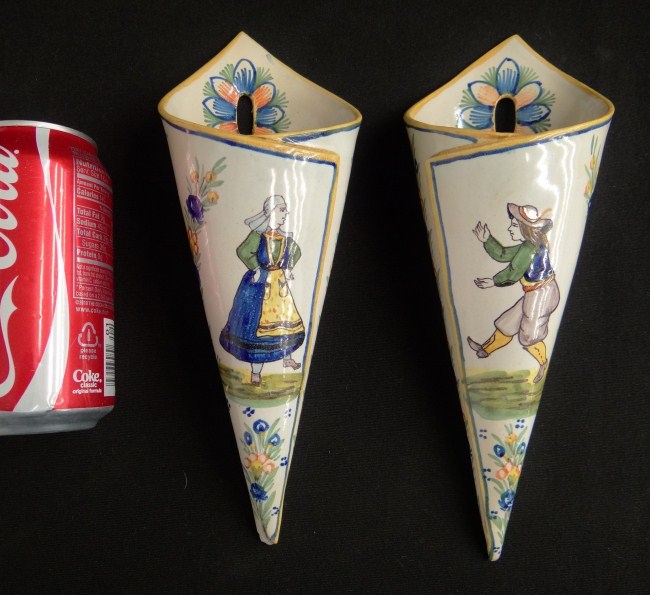 Pair of Quimper wall