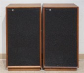 PAIR OF RECTILINEAR SPEAKERSPa