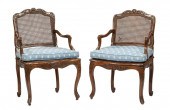 PAIR OF RéGENCE-STYLE CARVED W