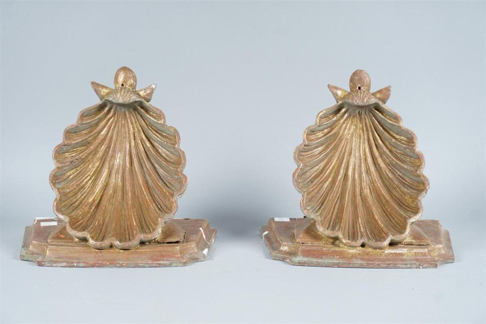PAIR OF ROCOCO STYLE GILTWOOD SHELL