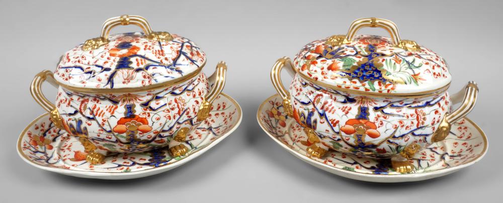 PAIR OF ROYAL CROWN DERBY COVERED
