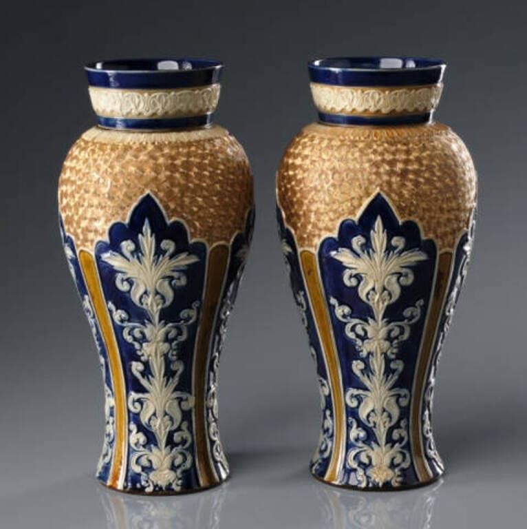 PAIR OF ROYAL DOULTON VASESA pair