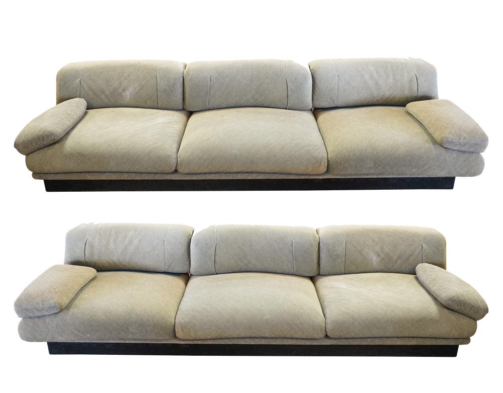 PAIR OF SAPORITI ITALIAN MODERN