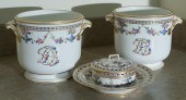 PAIR OF SEVRES-TYPE SEAUX à BO
