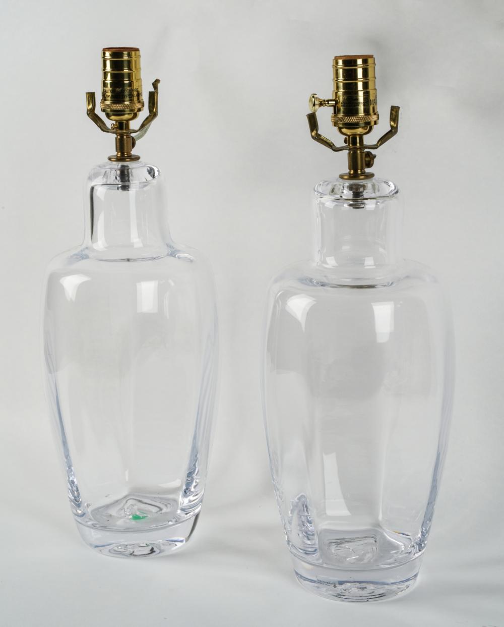 PAIR OF SIMON PEARCE GLASS TABLE