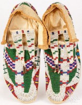 PAIR OF SIOUX INDIAN FULLY BEA