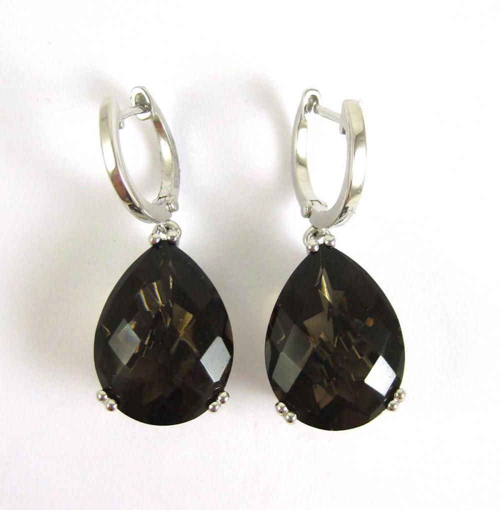 PAIR OF SMOKY QUARTZ AND FOURTEEN