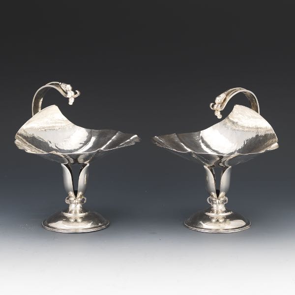 PAIR OF STERLING SILVER COMPOTES,