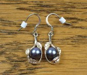 PAIR OF TAHITIAN PEARL AND GOL