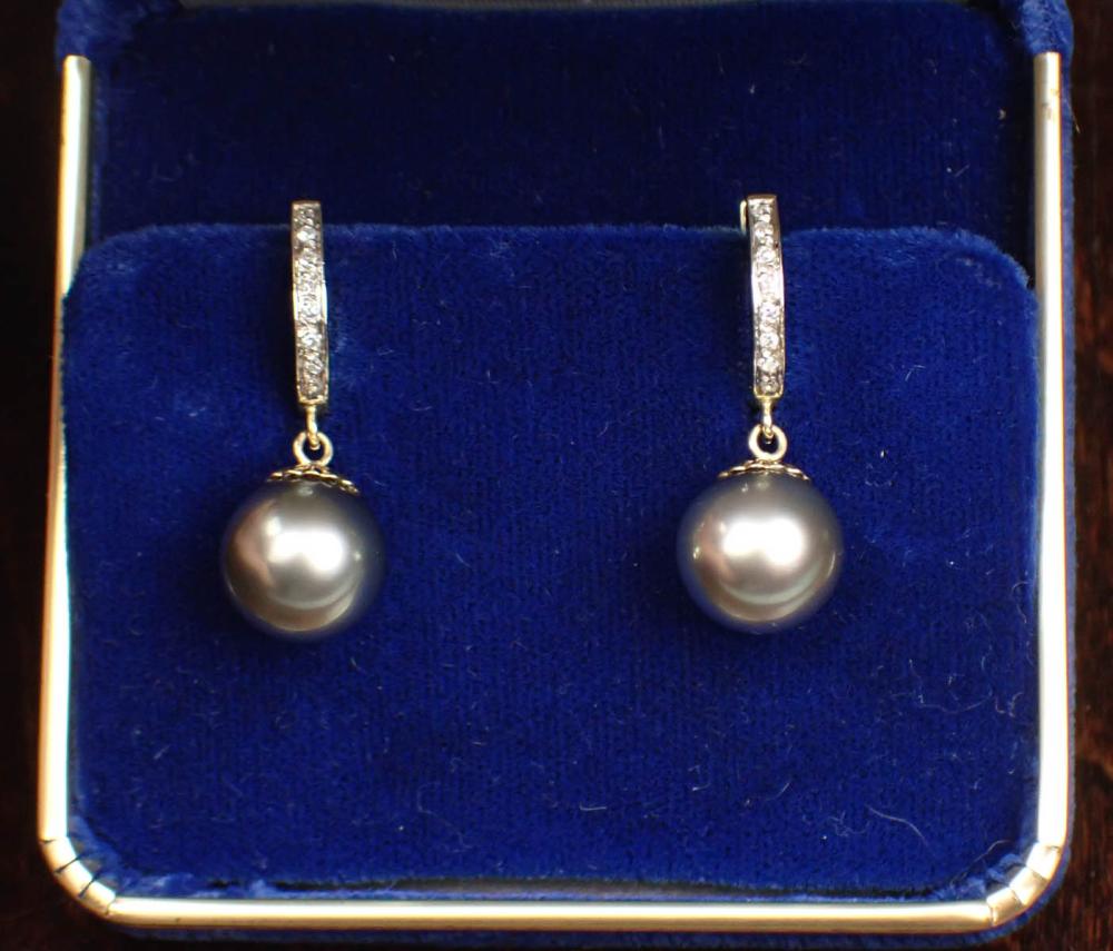PAIR OF TAHITIAN PEARL AND