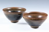 PAIR OF TEA BOWLS - Chinese Te