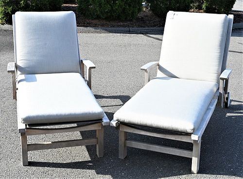 PAIR OF TEAK LOUNGES, HAVING MESH