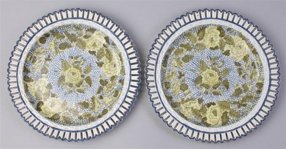 PAIR OF THOMAS LAKIN PEARLWARE