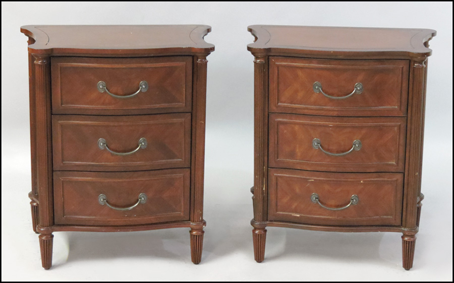PAIR OF THREE DRAWER NIGHTSTANDS.