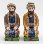 PAIR OF TURKISH IZNIK-GLAZED O