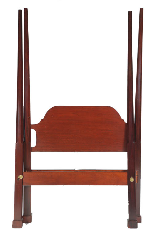 PAIR OF TWIN SIZE PENCIL BEDS. 