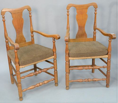 PAIR OF TWO WALLACE NUTTING QUEEN