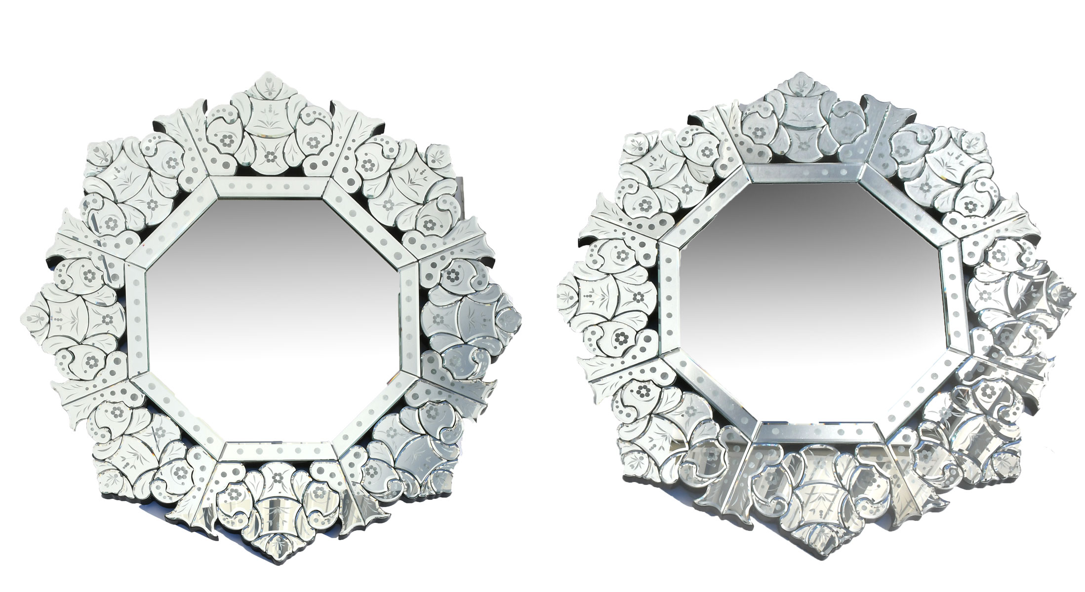 PAIR OF VENETIAN MIRRORS: Pair of