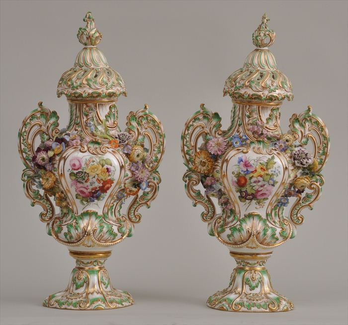 PAIR OF VICTORIAN PORCELAIN