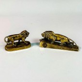 PAIR OF VINTAGE BRASS LIONS IN