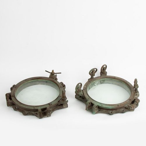 PAIR OF VINTAGE BRASS SHIP'S