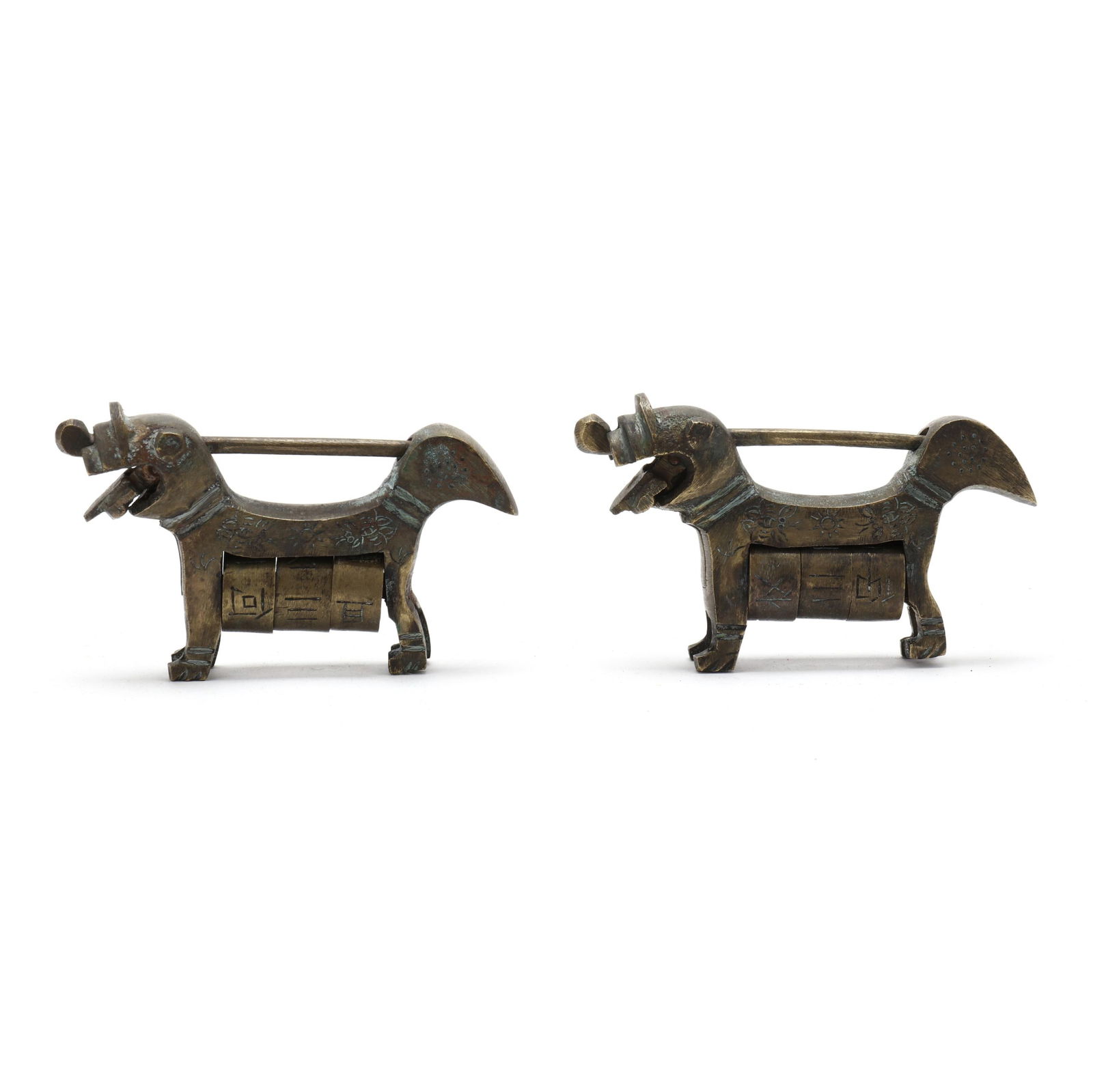 PAIR OF VINTAGE CHINESE BRASS FOO