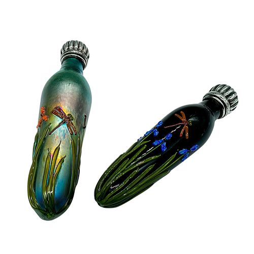 PAIR OF VINTAGE FLORAL ART GLASS