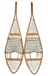 PAIR OF VINTAGE SNOWSHOESPair