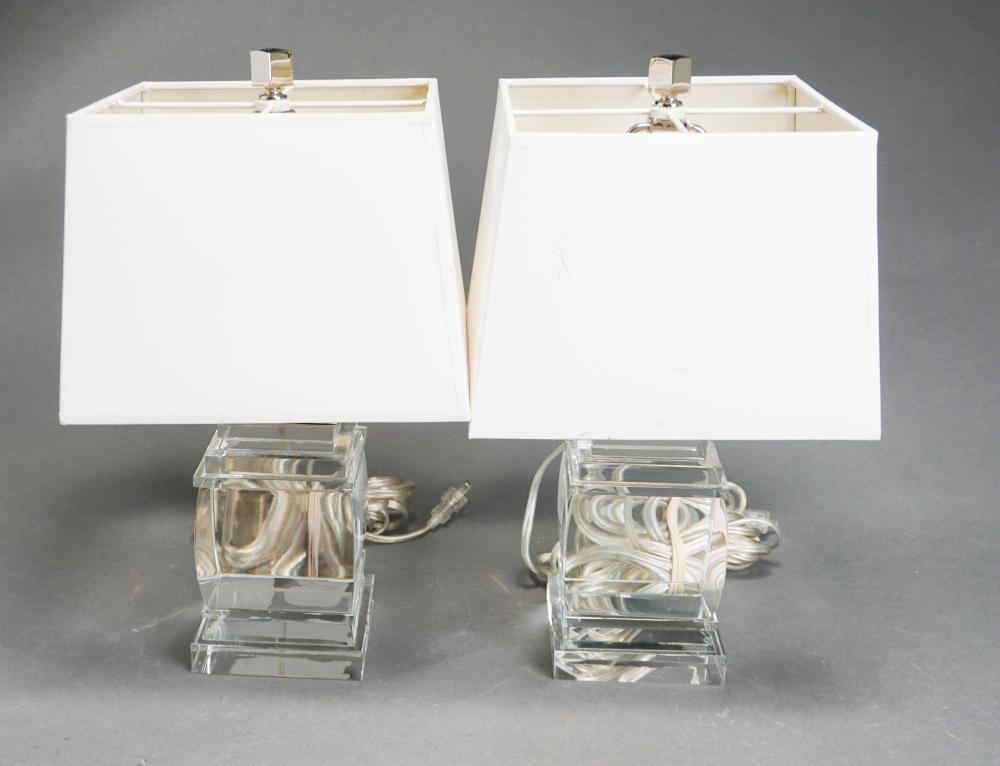 PAIR OF VISUAL COMFORT & CO QUEEN