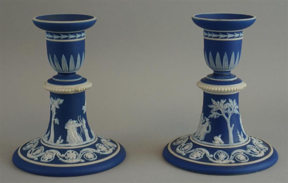 PAIR OF WEDGWOOD BLUE AND WHITE