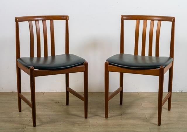PAIR OF WESTNOFA MID-CENTURY MODERN