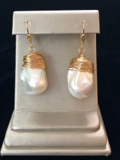 PAIR OF WHITE BAROQUE PEARL AN
