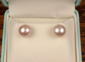 PAIR OF WHITE SOUTH SEA PEARL