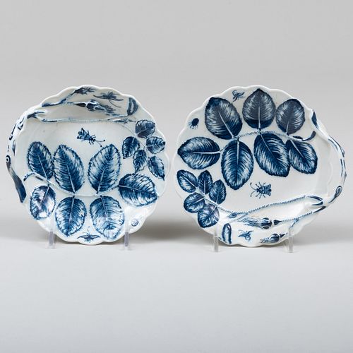 PAIR OF WORCESTER BLUE AND WHITE