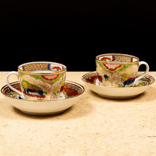 PAIR OF WORCESTER PORCELAIN 'DRAGON