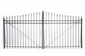 PAIR OF WROUGHT IRON DRIVEWAY