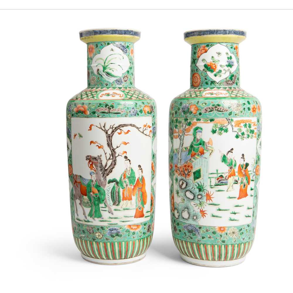 PAIR OF WUCAI ROULEAU VASES 20TH