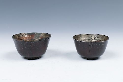 PAIR OF ZITAN WINE CUPS, LATE MINGA