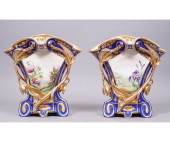 PAIR PARIS POCELAIN VASES<br>P
