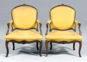 Pair Provincial Louis XV faute