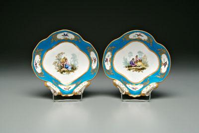 Pair S&egrave;vres shell bowls: