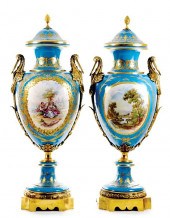 Pair Serves style bronze-mount