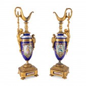 PAIR SEVRES STYLE BLEU CALLOUT