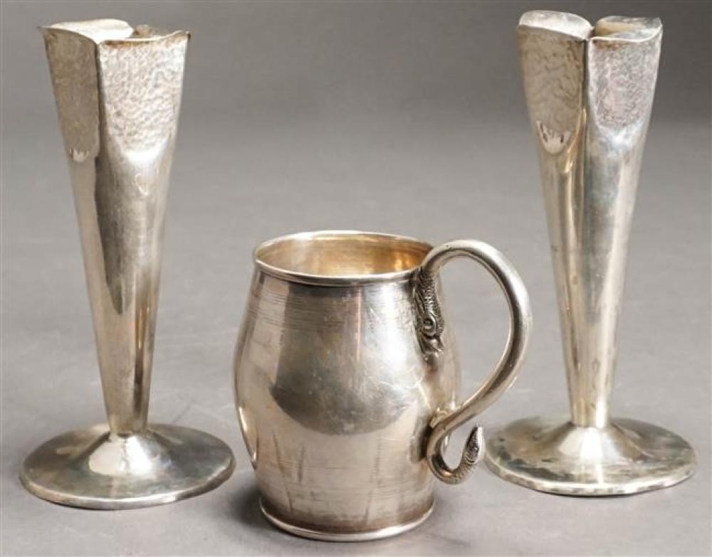 PAIR SOUTH AMERICAN 900-SILVER