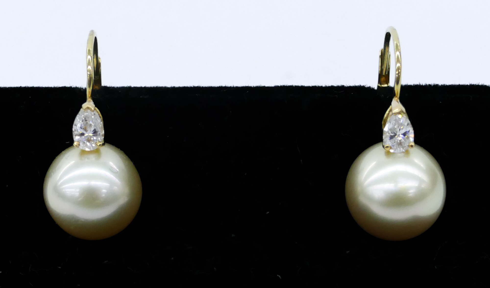 Pair Turgeon Raine 18k South Sea