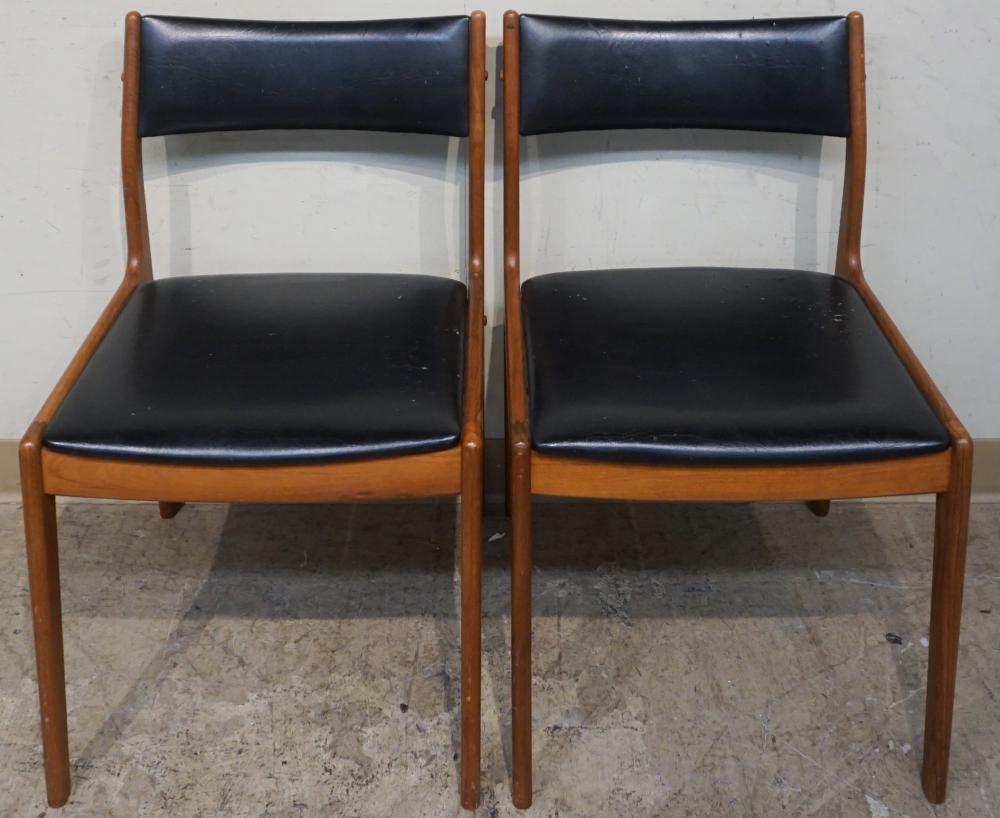 PAIR ULDUM MOBELFABRIK DANISH