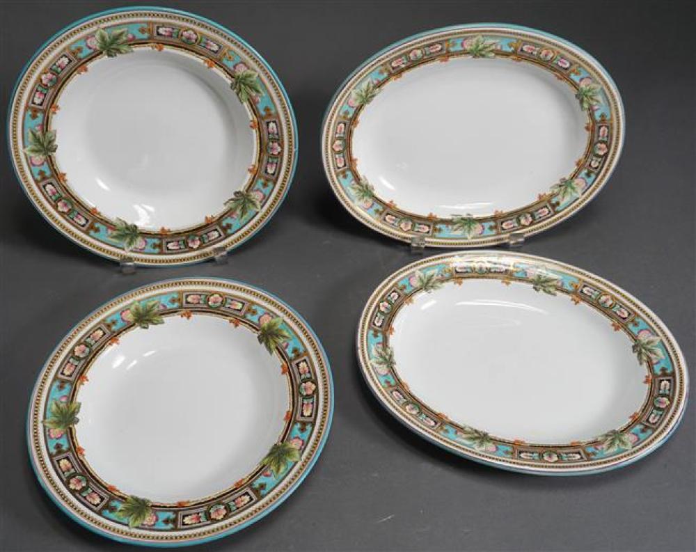 PAIR WEDGWOOD ARGYLE RIMMED BOWLS