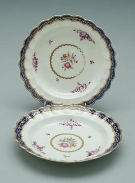 Pair Worcester serving dishes: hand